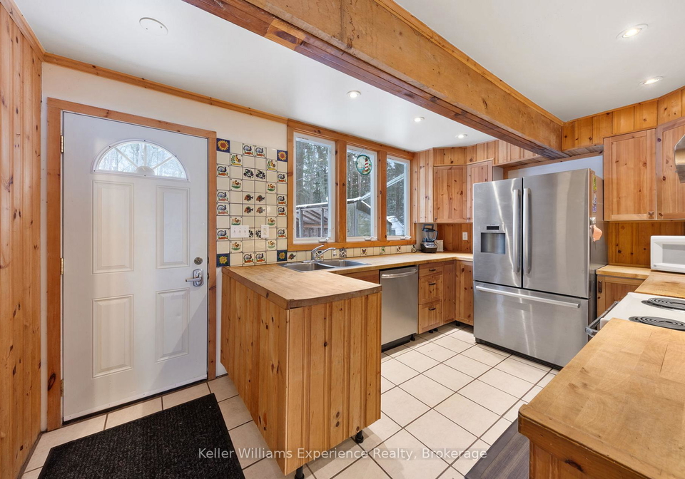 14-rowntree-lane-tiny-ontario-s13773764