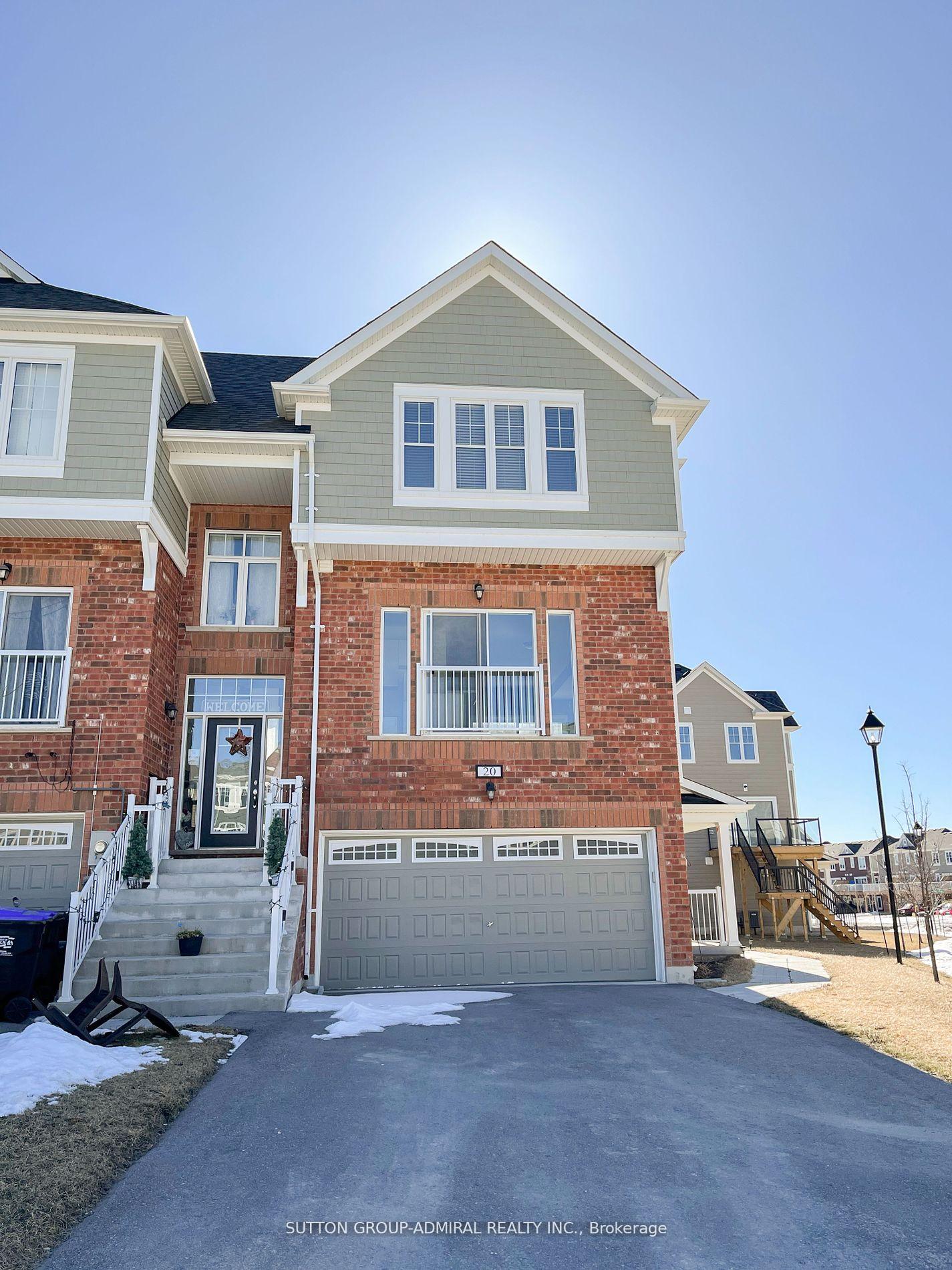 20-surf-drive-wasaga-beach-ontario-s13777168