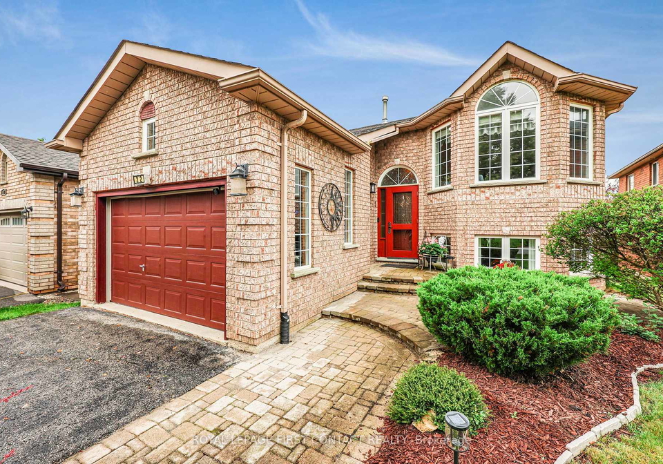 22-logan-court-barrie-ontario-s13778436