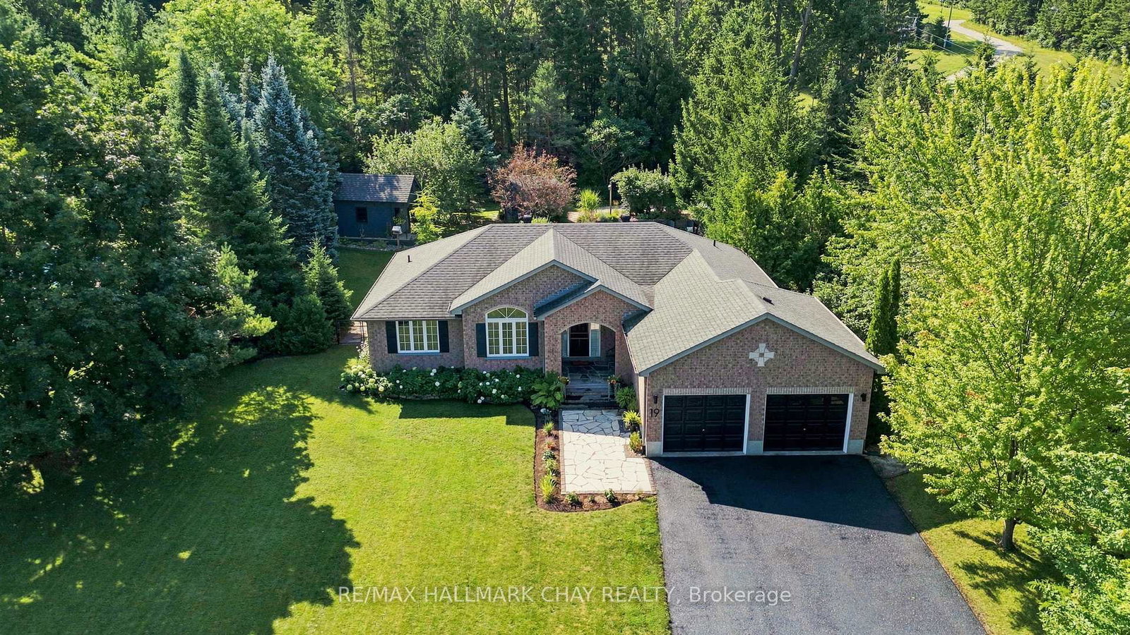 19-eder-trail-springwater-ontario-s13778538