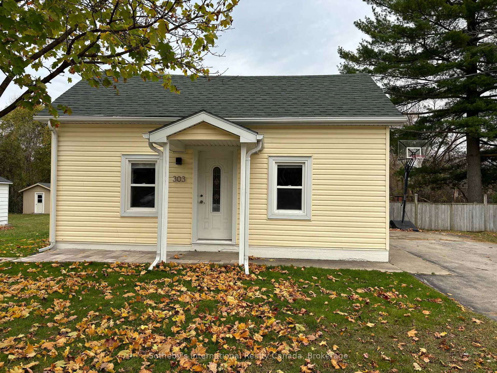 303-oak-street-collingwood-ontario-s13779352