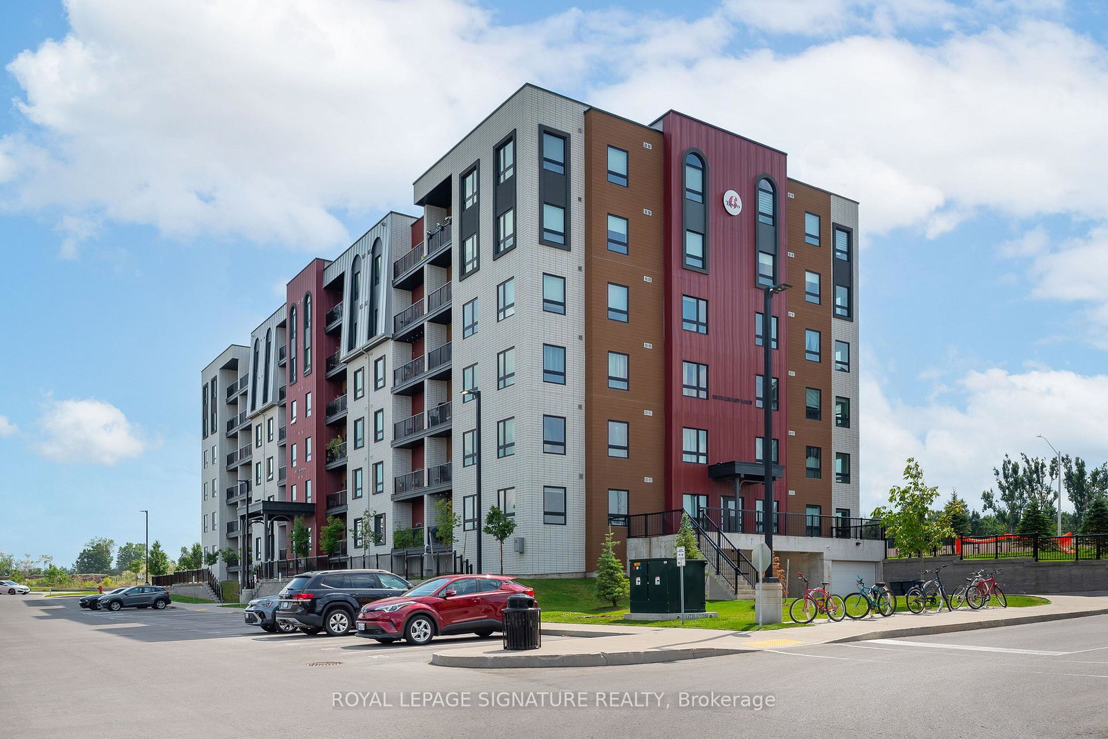 10-culinary-lane-barrie-ontario-s13779782