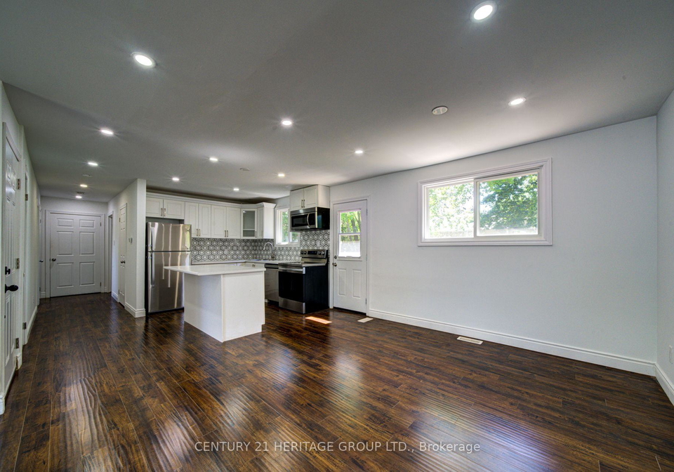 200-ferndale-drive-n-barrie-ontario-s13780356
