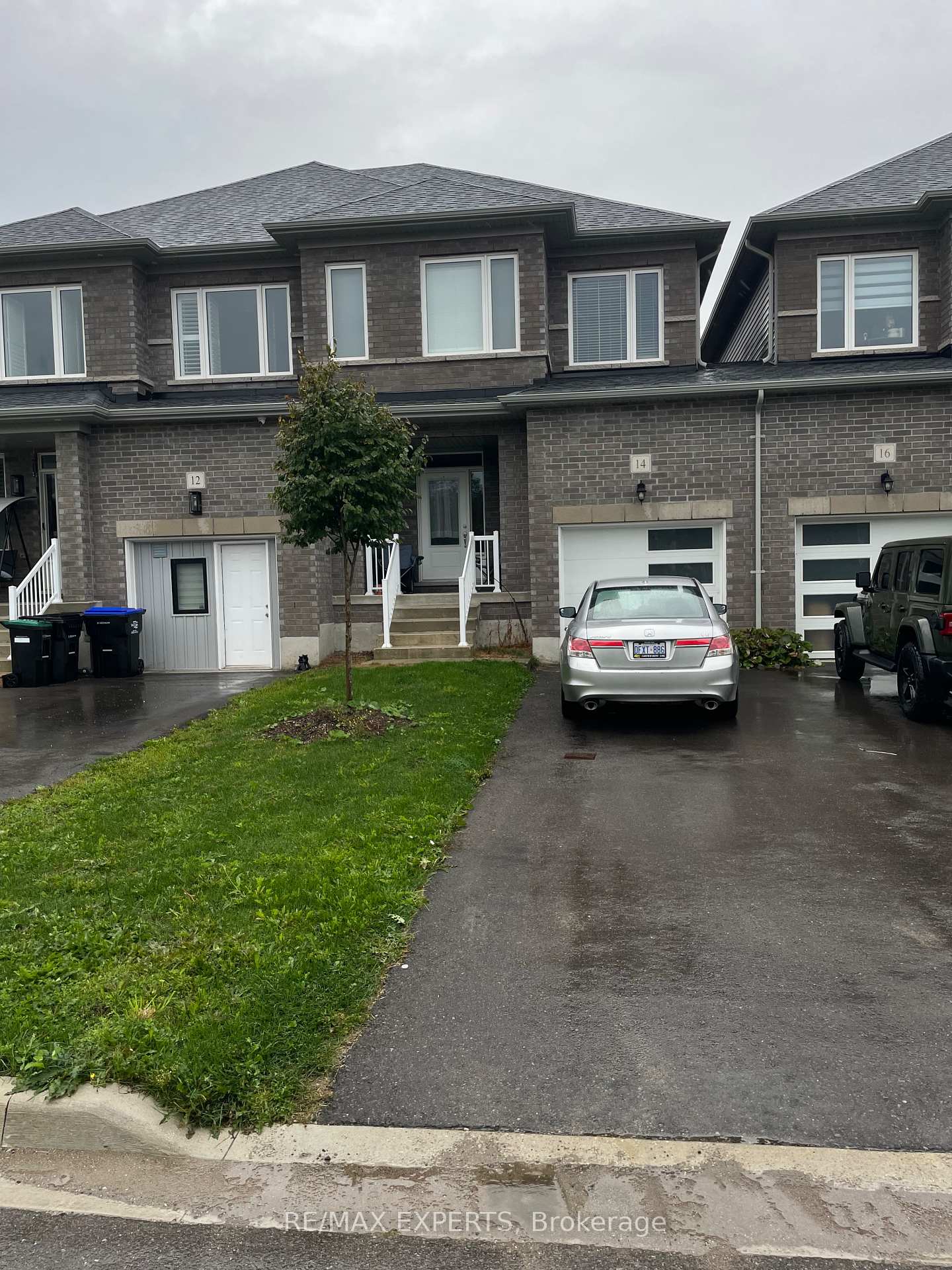 14-autumn-drive-wasaga-beach-ontario-s13784992