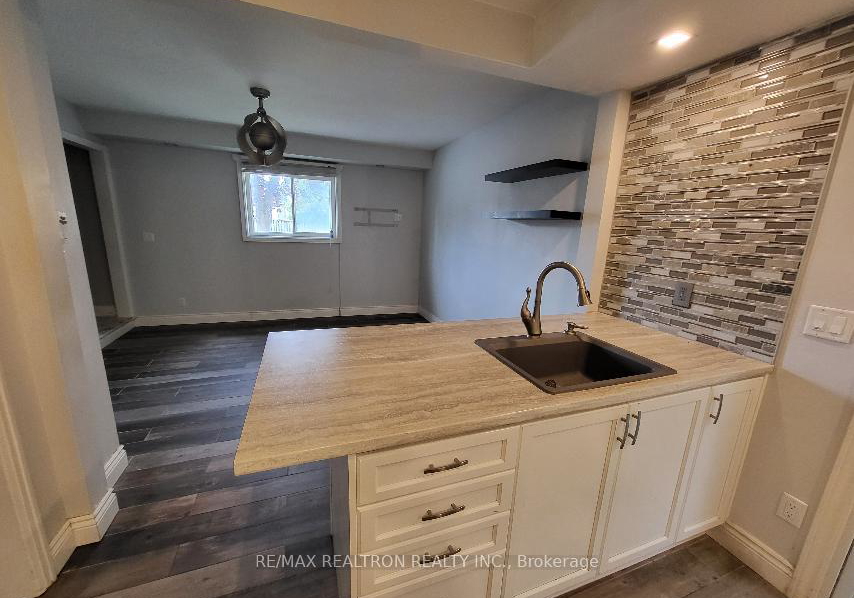 256-dunlop-street-w-barrie-ontario-s13786322