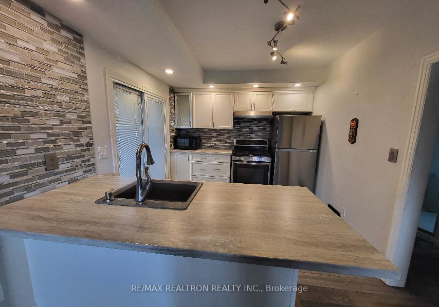 256-dunlop-street-w-barrie-ontario-s13786322