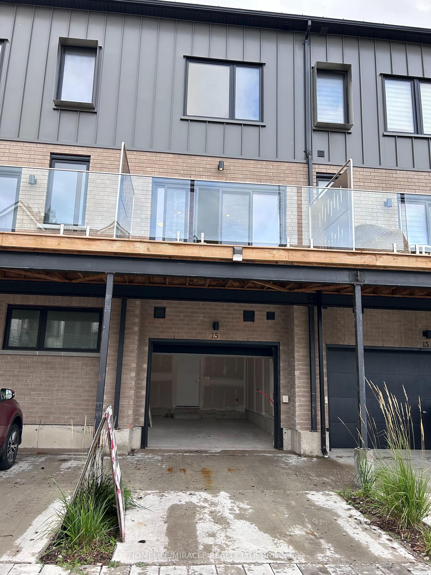 15-rainwater-lane-barrie-ontario-s13786782