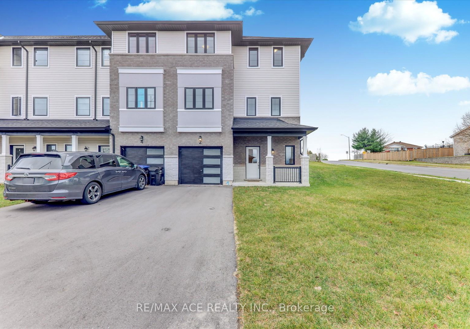 2-lahey-crescent-penetanguishene-ontario-s13795668