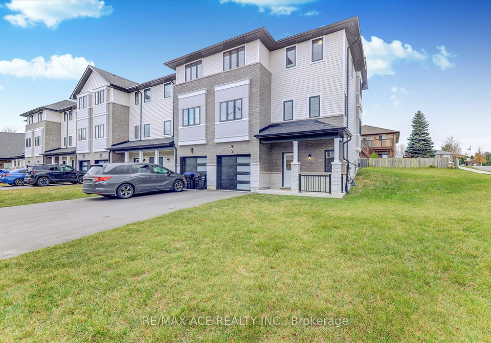 2-lahey-crescent-penetanguishene-ontario-s13795668