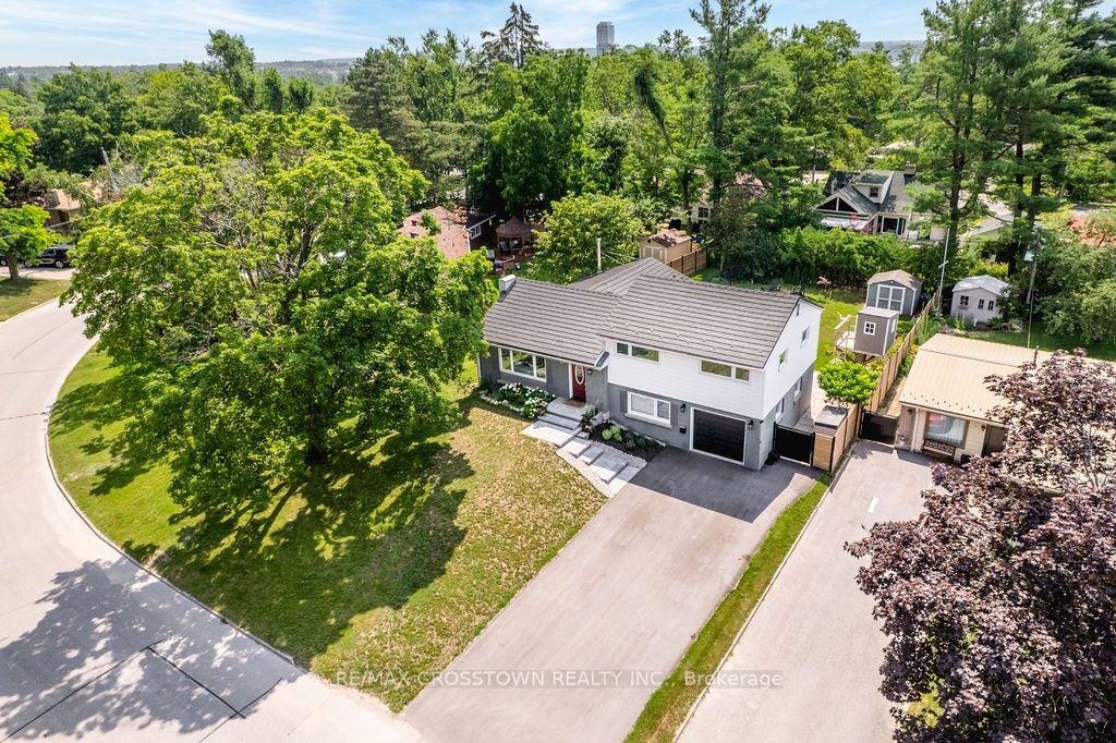 11-castle-drive-barrie-ontario-s13796754