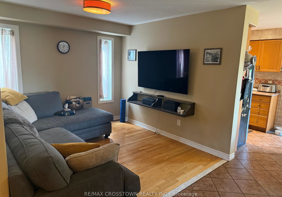 22-eaglestone-lane-barrie-ontario-s13797910