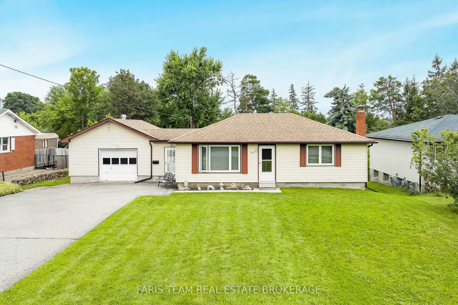 207-warnica-road-barrie-ontario-s13798766