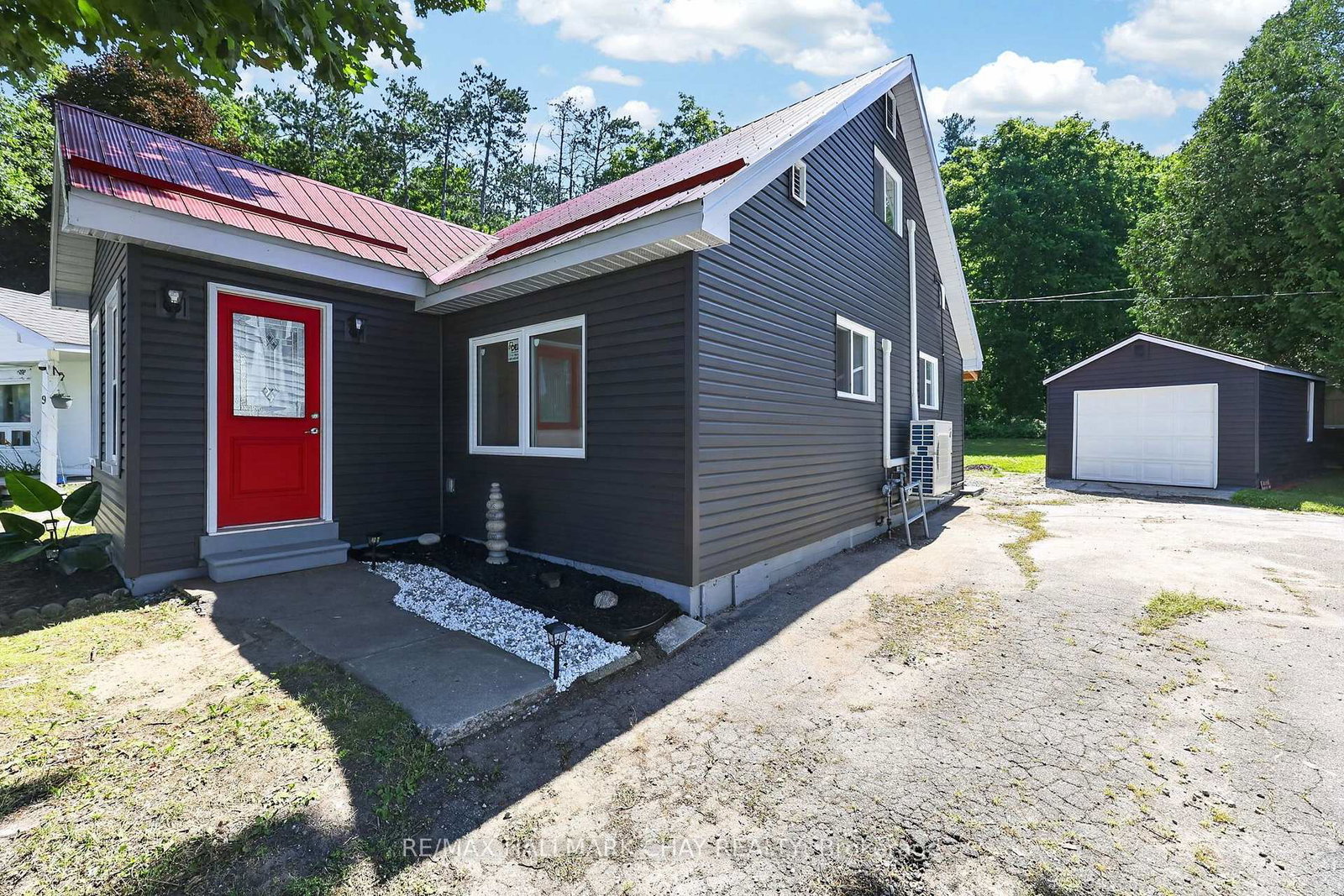 7-victory-crescent-penetanguishene-ontario-s13799972