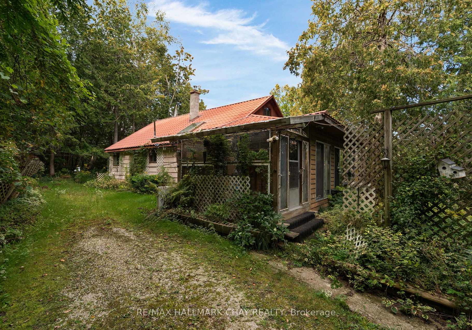 8051-county-road-9-clearview-ontario-s13801668