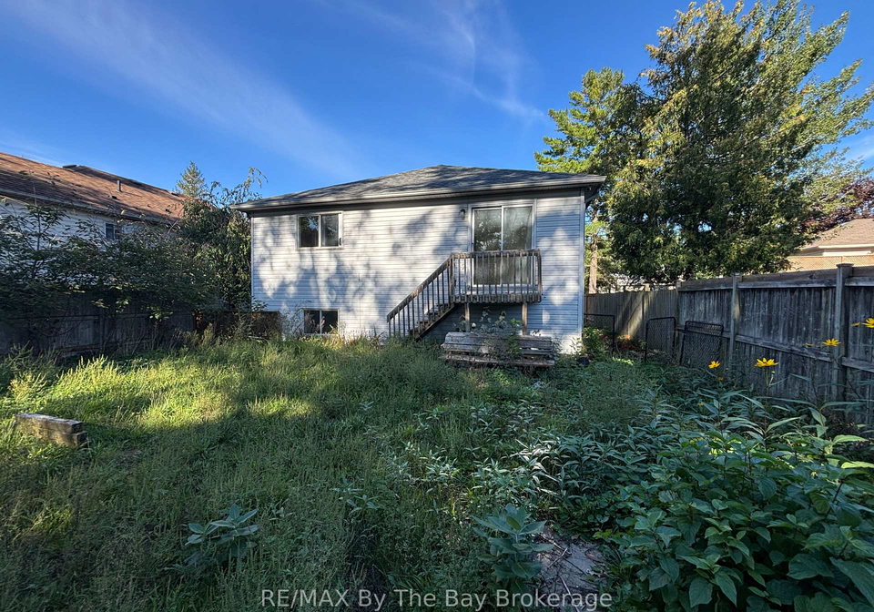 184-dyer-drive-wasaga-beach-ontario-s13801944