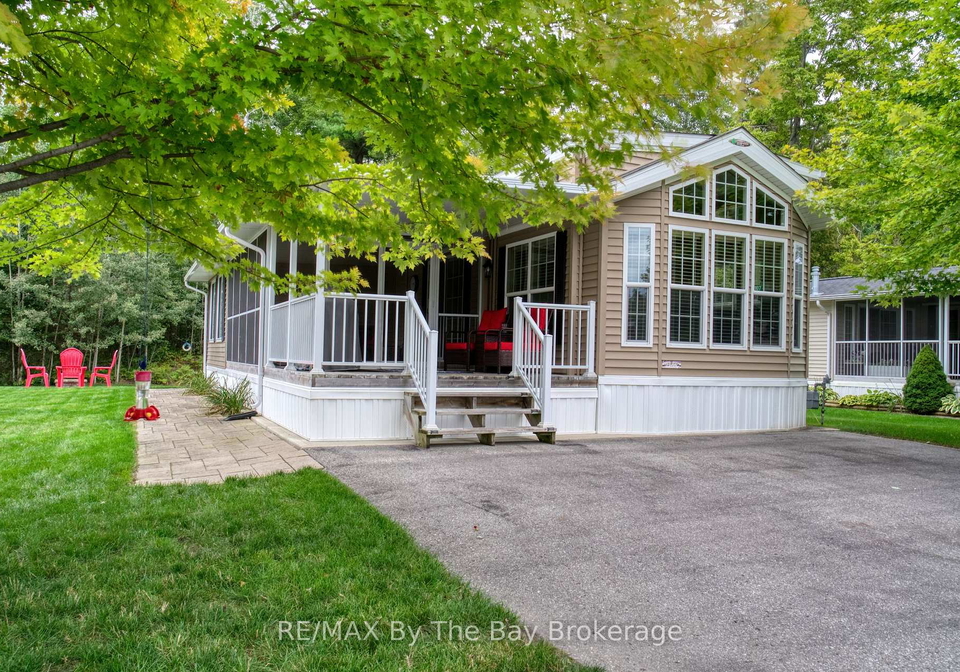 107-madawaska-trail-wasaga-beach-ontario-s13803876