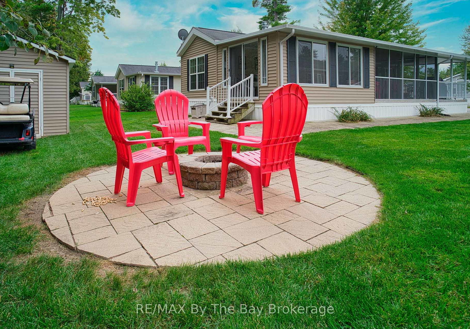 107-madawaska-trail-wasaga-beach-ontario-s13803876