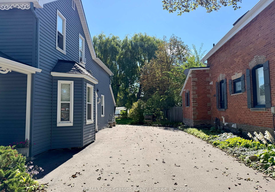 7343-26-highway-clearview-ontario-s13804382