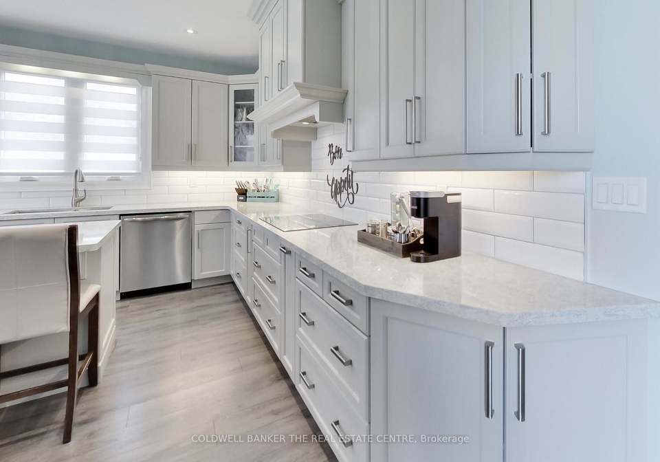 224-lakeshore-road-e-oro-medonte-ontario-s13809130