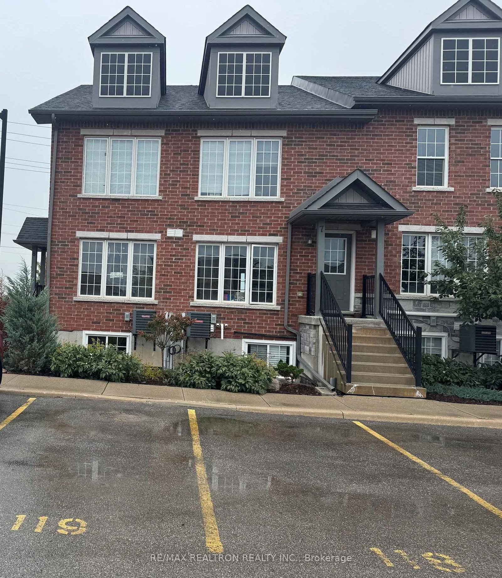 252-penetanguishene-road-barrie-ontario-s13810088