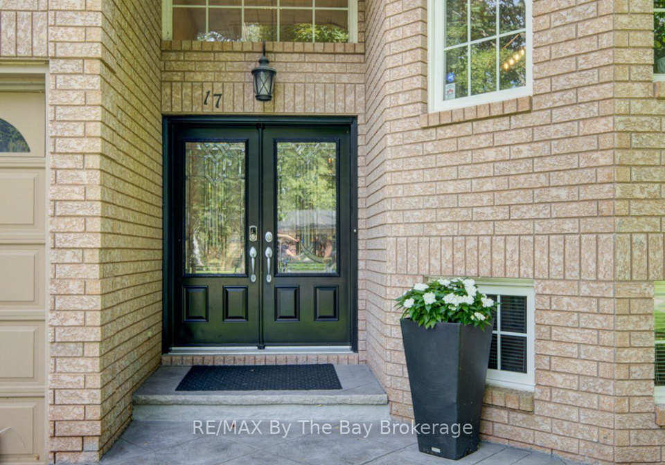 17-downer-crescent-wasaga-beach-ontario-s13812472