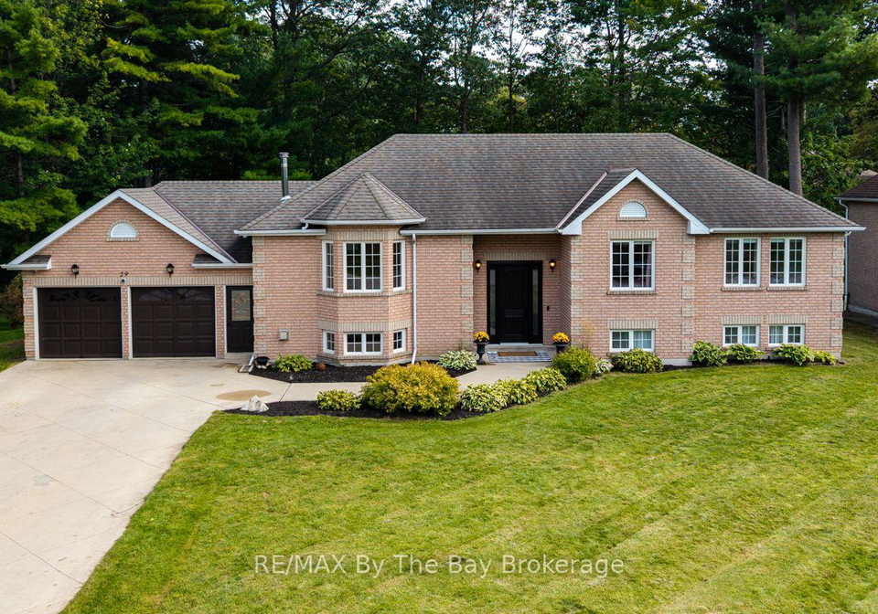 29-downer-crescent-wasaga-beach-ontario-s13812478