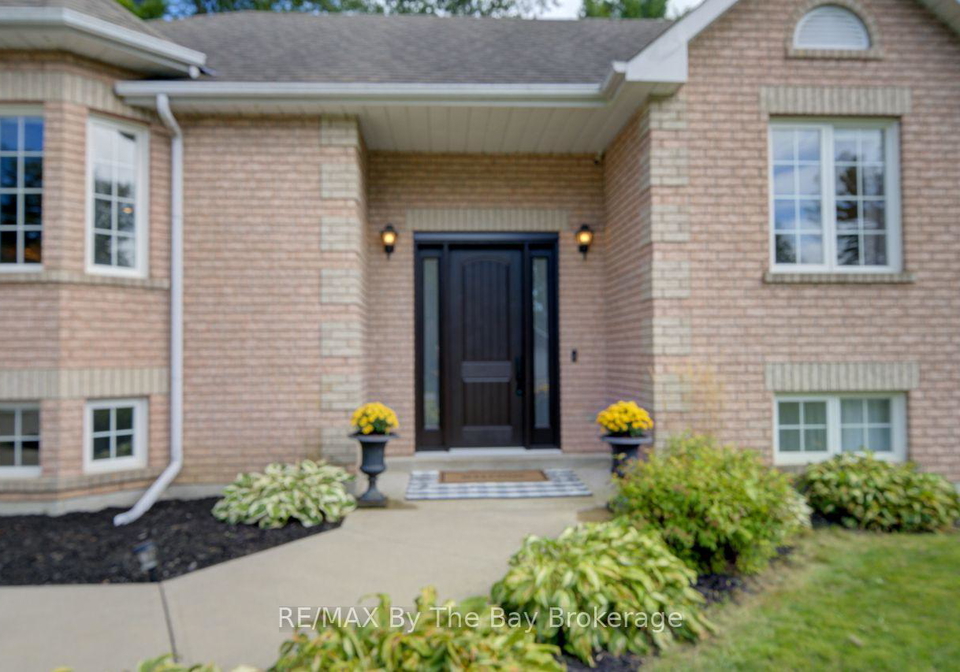 29-downer-crescent-wasaga-beach-ontario-s13812478
