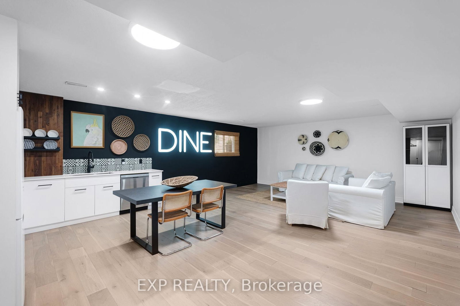 256-old-mosley-street-wasaga-beach-ontario-s13813450