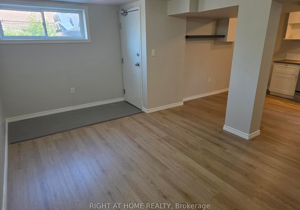 35-oak-street-barrie-ontario-s13814166