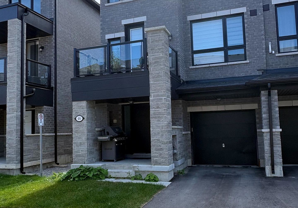 48-spry-lane-barrie-ontario-s13814636