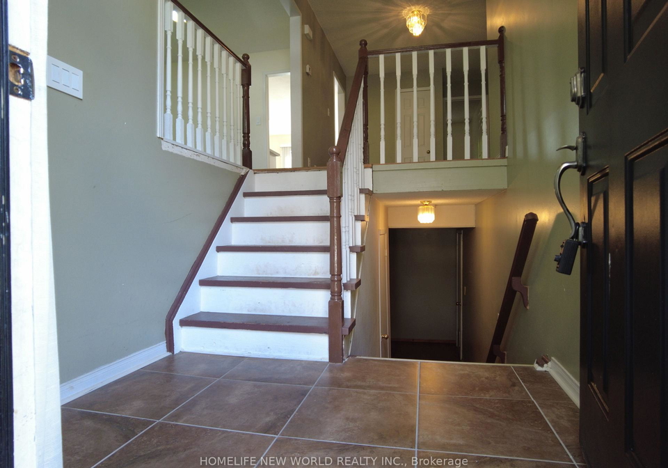 42-engel-crescent-barrie-ontario-s13816974