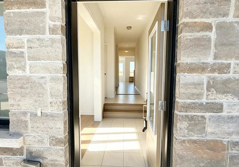 163-fenchurch-manor-barrie-ontario-s13820294