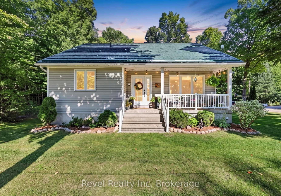 18-rue-vanier-road-tiny-ontario-s13822060