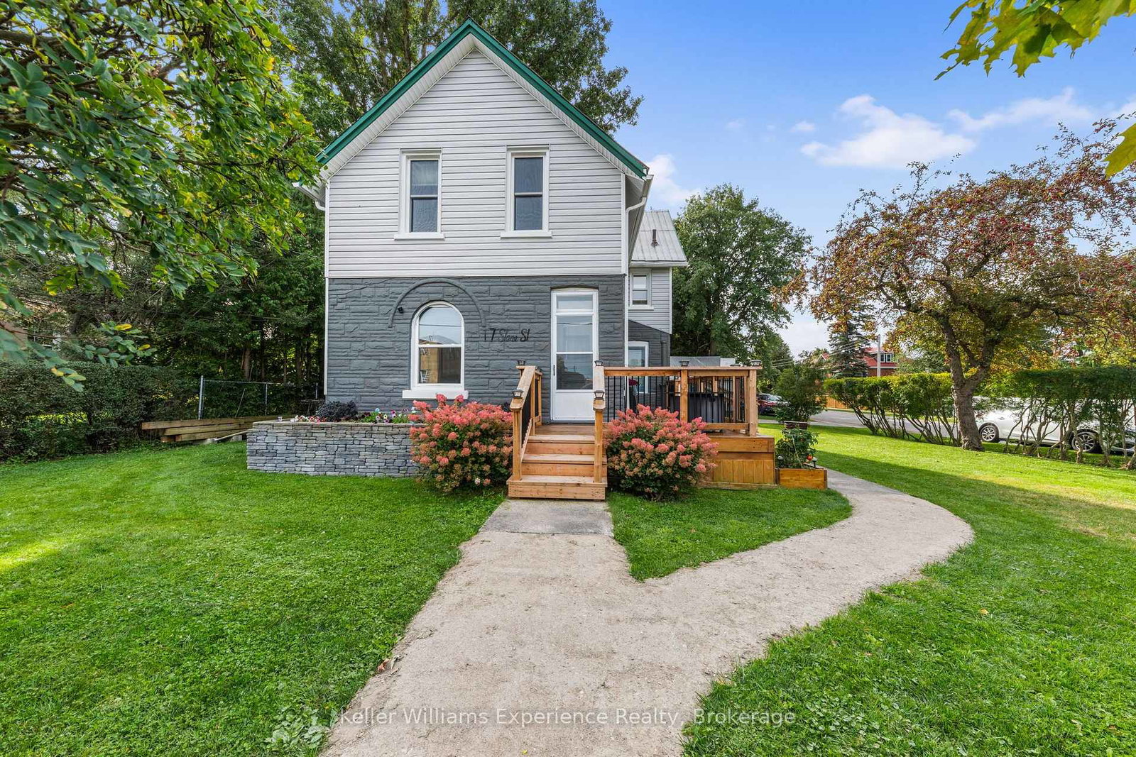 17-stone-street-springwater-ontario-s13822510