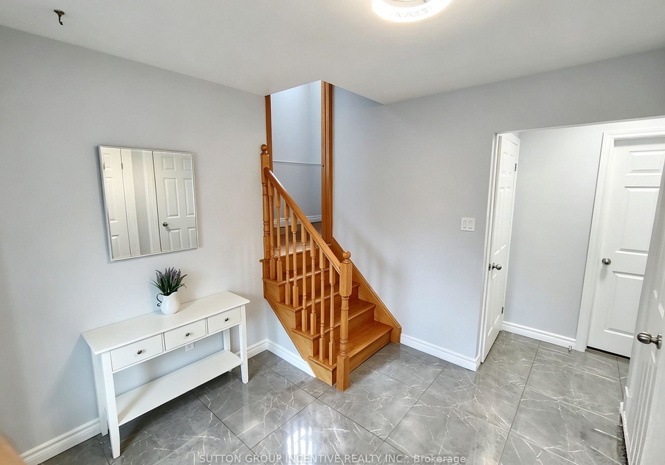 110-college-crescent-barrie-ontario-s13822632