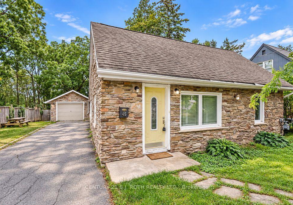 45-grove-street-w-barrie-ontario-s13822934