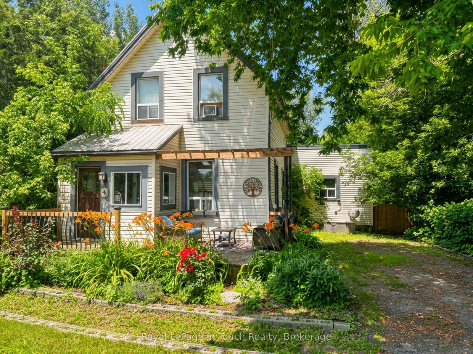 4-gray-street-severn-ontario-s13825072
