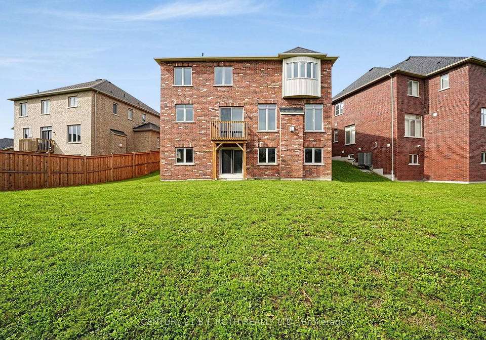 55-sanford-circle-springwater-ontario-s13825682