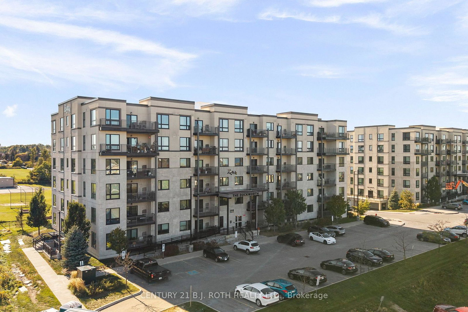 299-cundles-road-e-barrie-ontario-s13827640