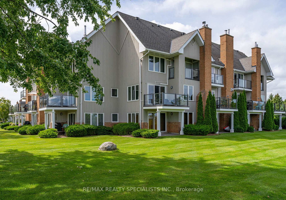 10-ramblings-way-collingwood-ontario-s13827662