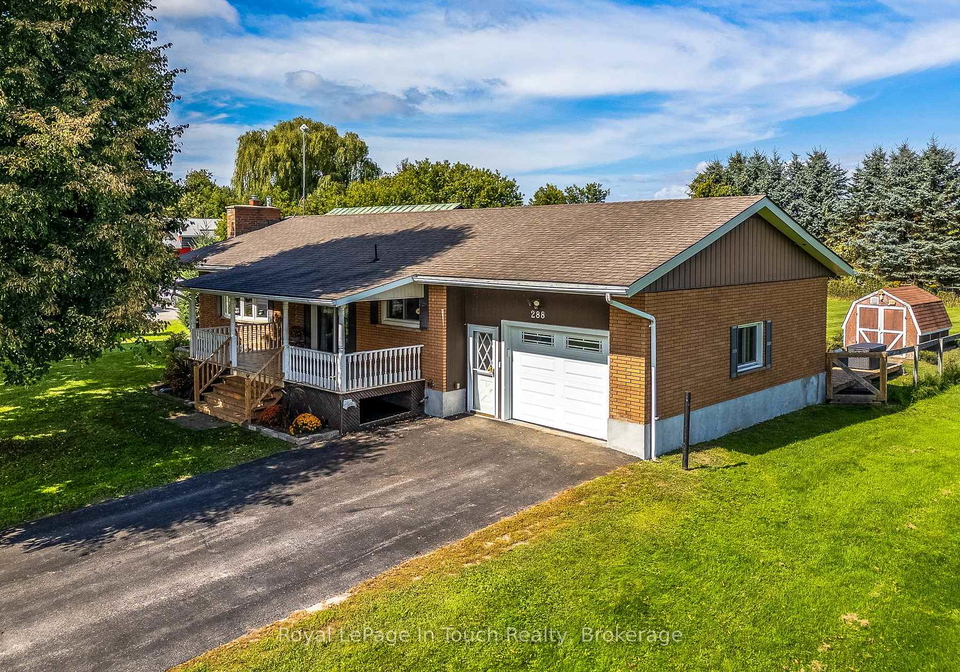 288-lafontaine-road-w-tiny-ontario-s13829934