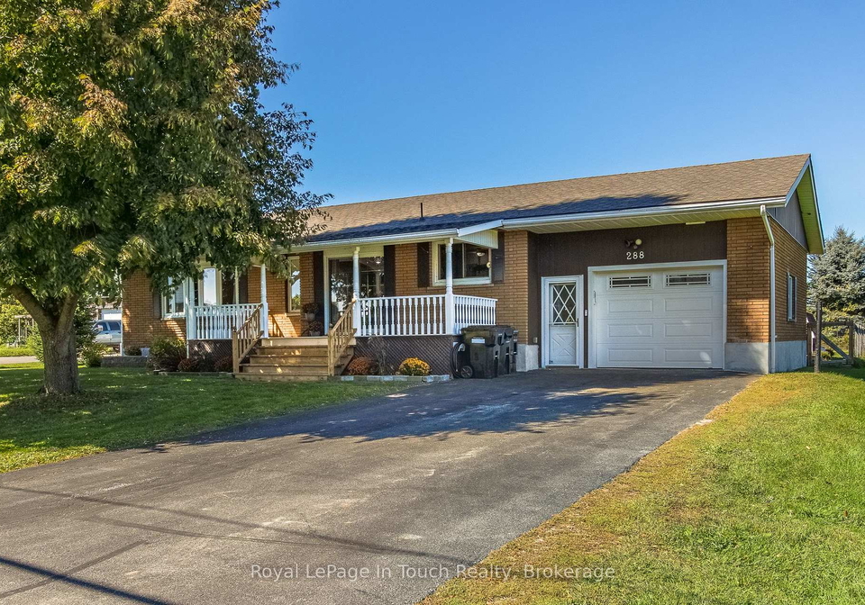 288-lafontaine-road-w-tiny-ontario-s13829934