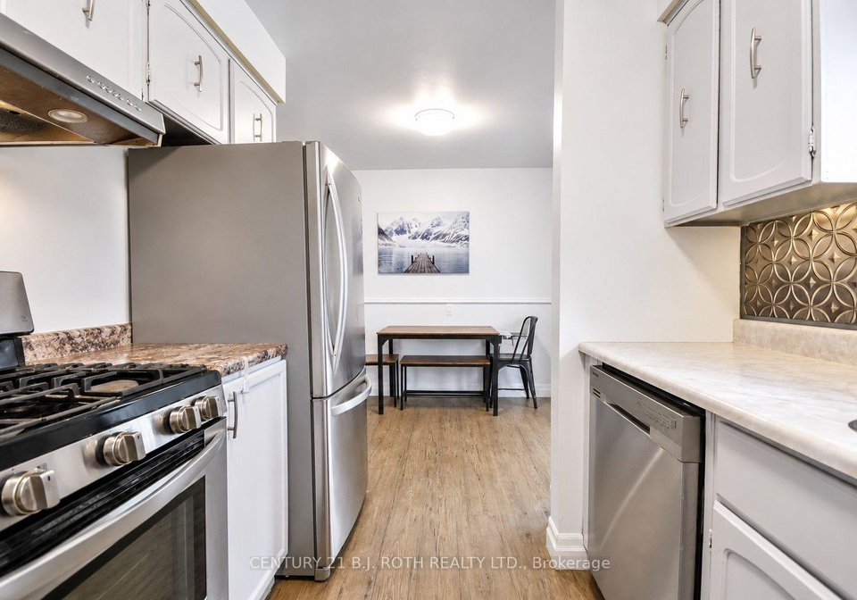 5-east-gate-barrie-ontario-s13830102