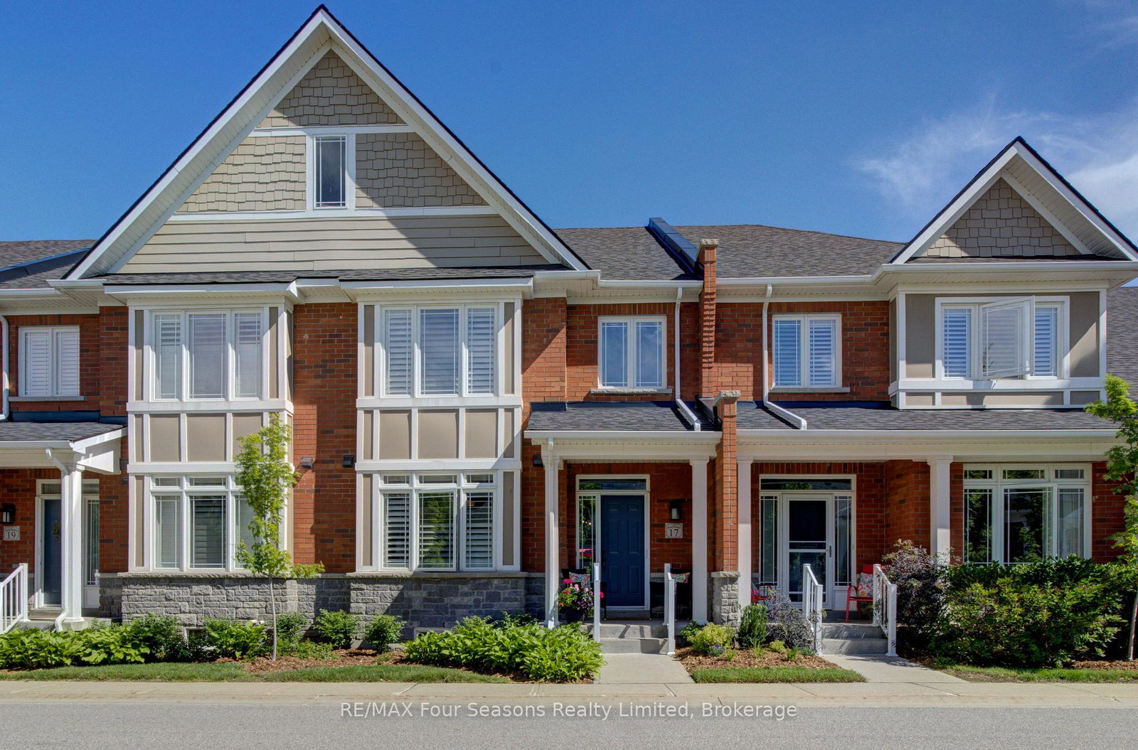 17-collship-lane-collingwood-ontario-s13830408