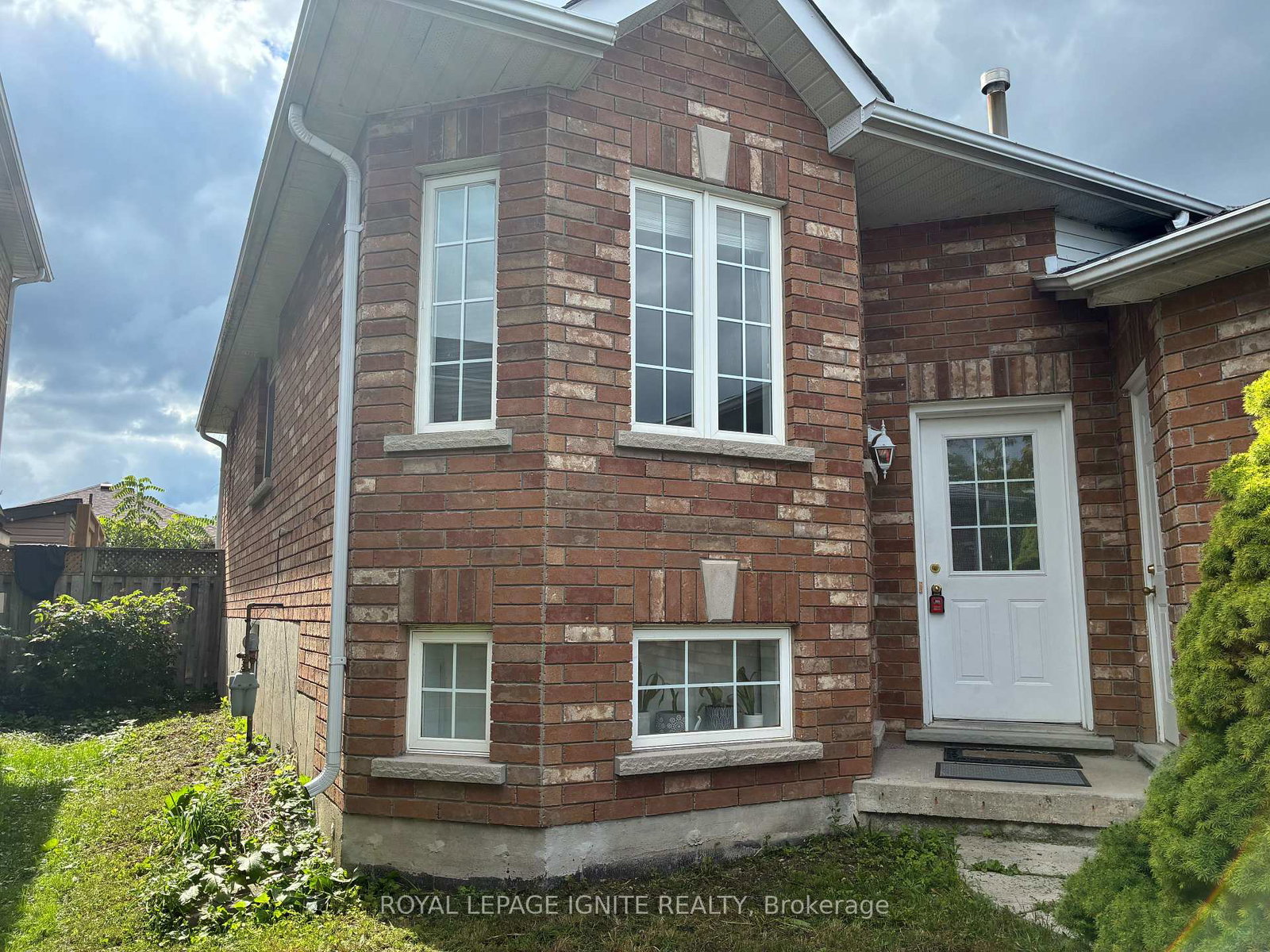 114-bird-street-barrie-ontario-s13831682