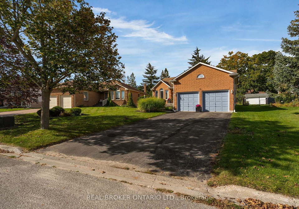 36-webb-street-barrie-ontario-s13835974