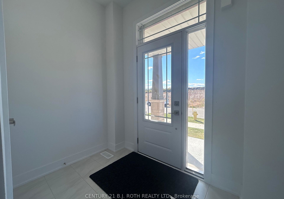 15-milady-crescent-barrie-ontario-s13838368