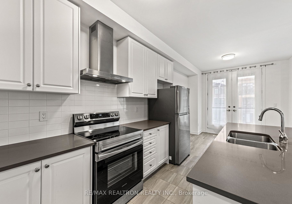 139-blue-forest-crescent-barrie-ontario-s13839604