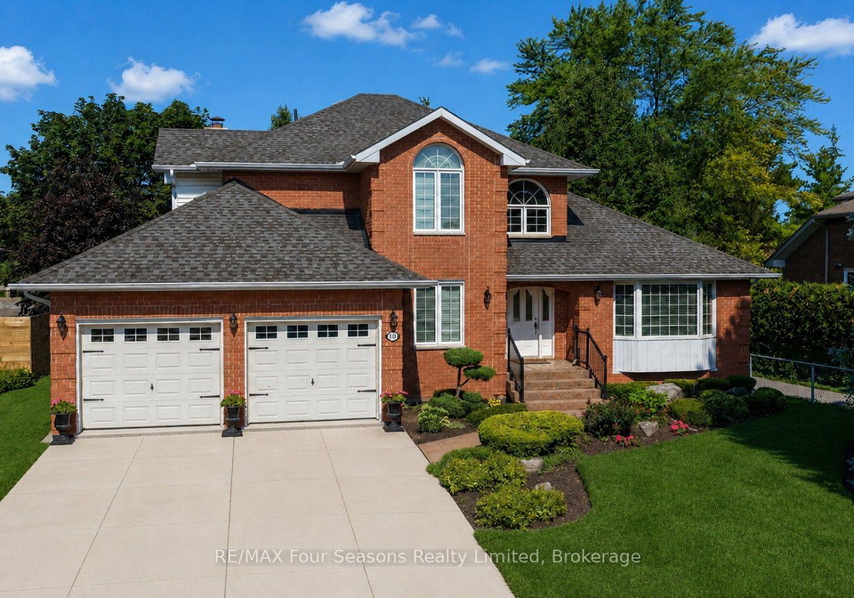 16-carmichael-crescent-collingwood-ontario-s13842726
