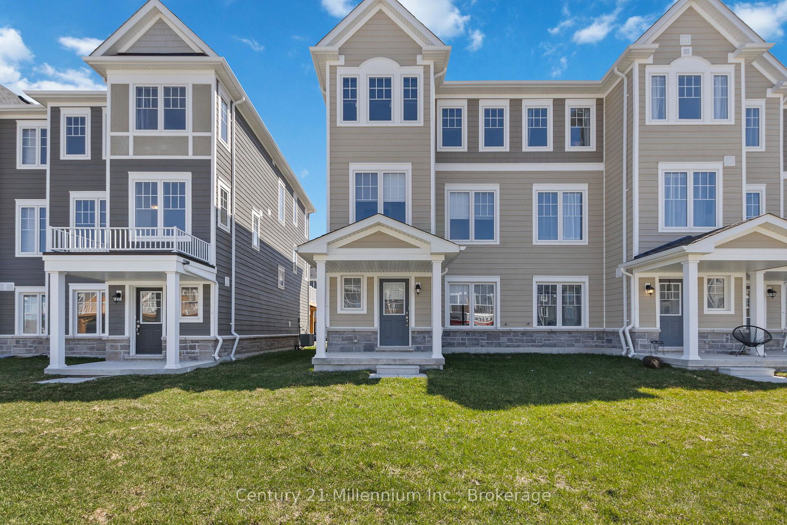 93-surf-drive-wasaga-beach-ontario-s13843032